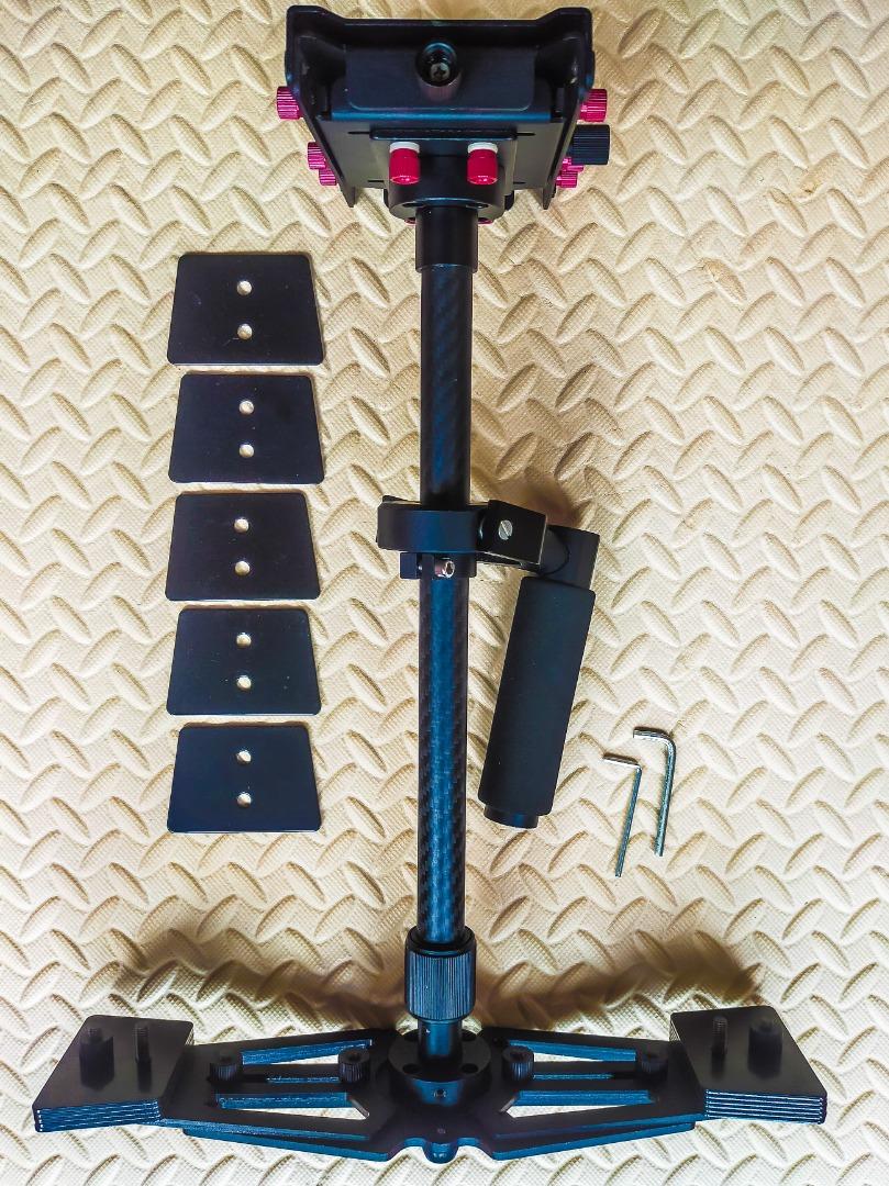 Nikon D5600 1855mm VR Kit & Nikkor AFS 50mm f/1.8G (All Freebies