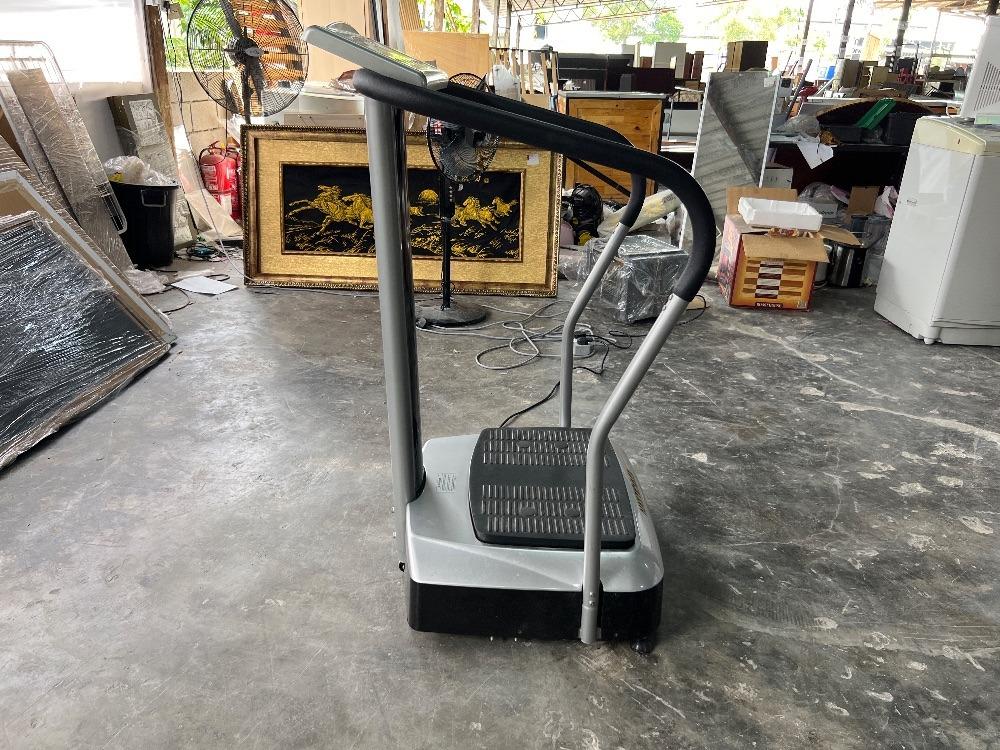 Shaker best sale exercise machine