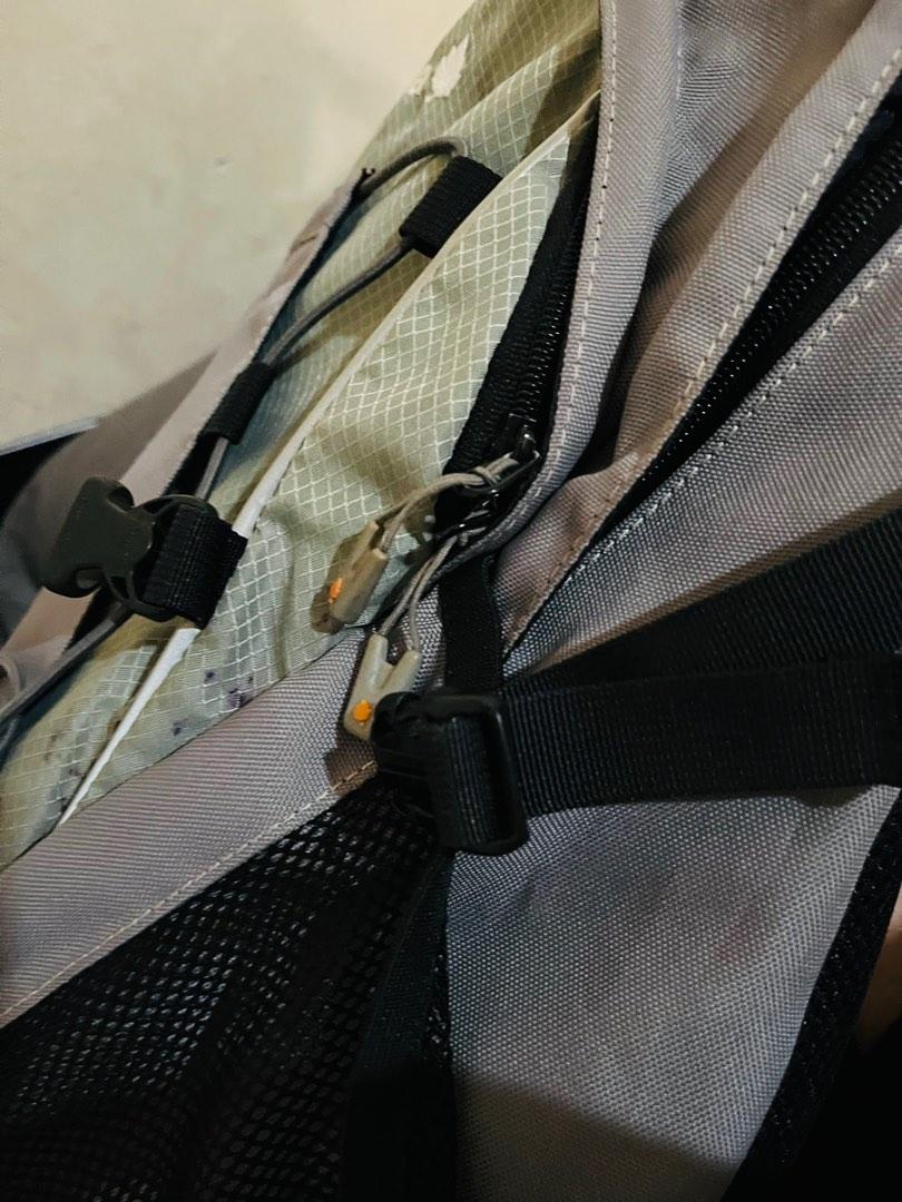 Original Lafuma back pack (Category: Backpacks) located in Quezon City. Submitted by mrjun07 (Listing ID 1183833963, Image 3). Description: Pre loved Lafuma back pack Heavy duty Color gray RFS decluttering P800.00 fixed price Issue: Minor stain .