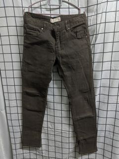 (Category: ) located in . Submitted by preloved_usj (Listing ID 1183855437, Image 1). Description: .