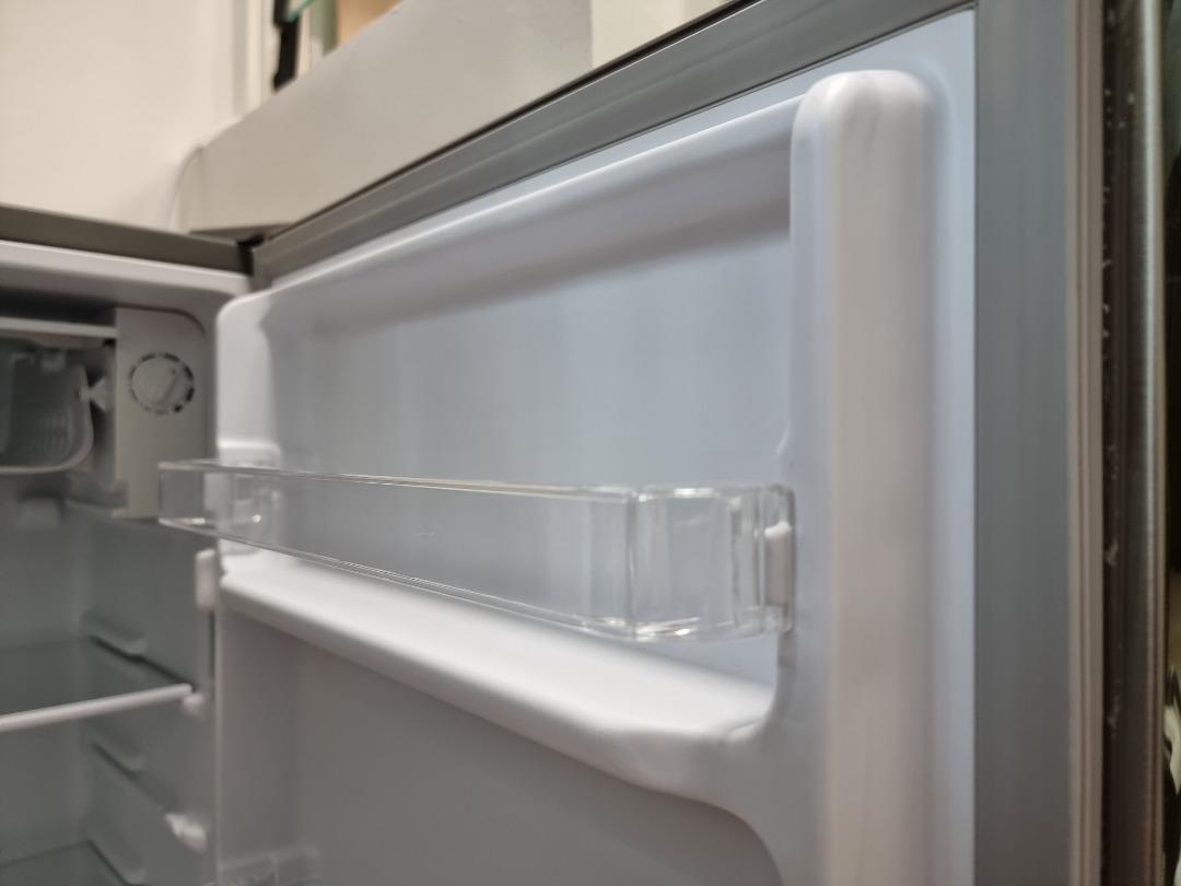 Perfect Condition ELECTROLUX EUM0900SA MiniBar Fridge 85L capacity, TV