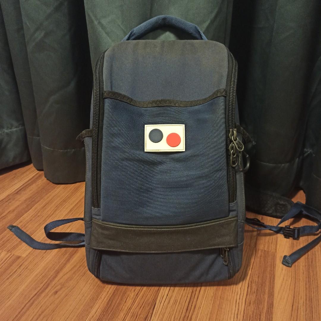 Pinqponq Cubik Medium, Men's Fashion, Bags, Backpacks on Carousell