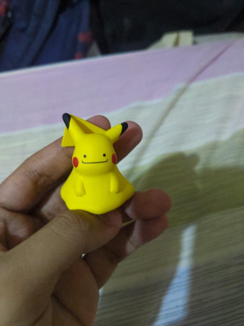 Pokemon pikachu poncho gashapon figures hobbies toys toys games