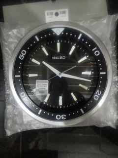 Seiko Diver's Wall Clock QXA723A