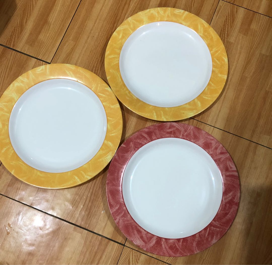 Take all arcopal dinner plates, Furniture & Home Living, Kitchenware ...