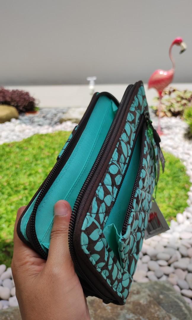 Vera Bradley wallet Original, Women's Fashion, Bags & Wallets, Purses