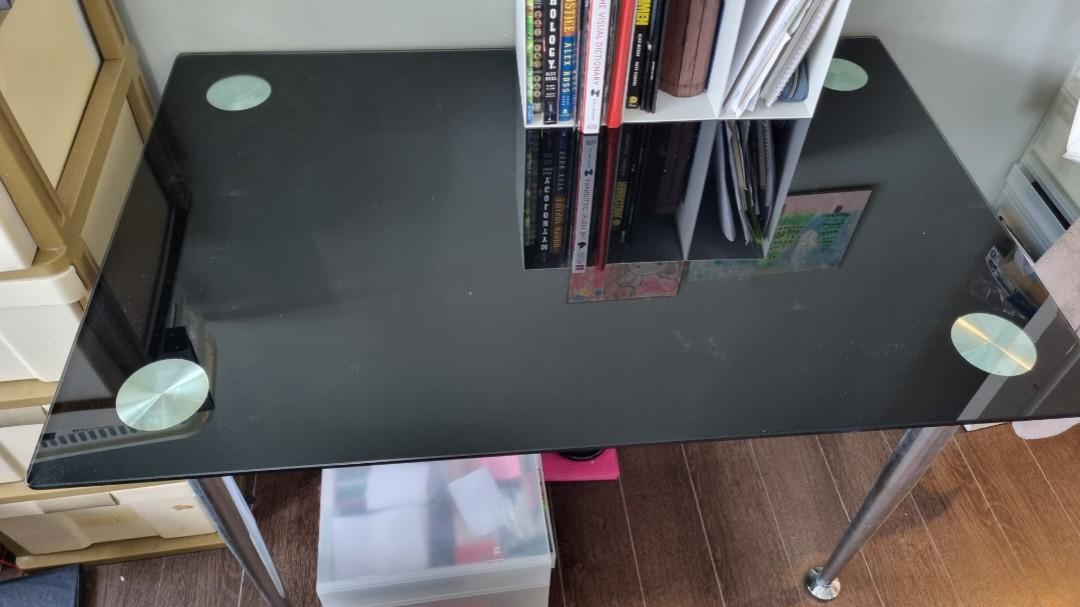 Vhive black glass table top (Discounted price if collect by 9Oct