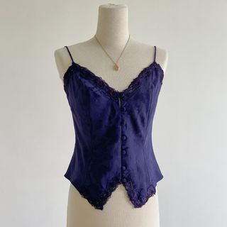 (Category: ) located in . Submitted by violettewears (Listing ID 1183847306, Image 1). Description: .