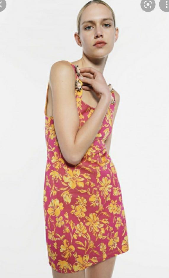 Zara Jacquard Dress (Category: Dresses) located in Quezon City. Submitted by divineschoice (Listing ID 1183742250, Image 2). Description: Used once for like 3 hours, good as new. Small on tag can fit xs-medium.