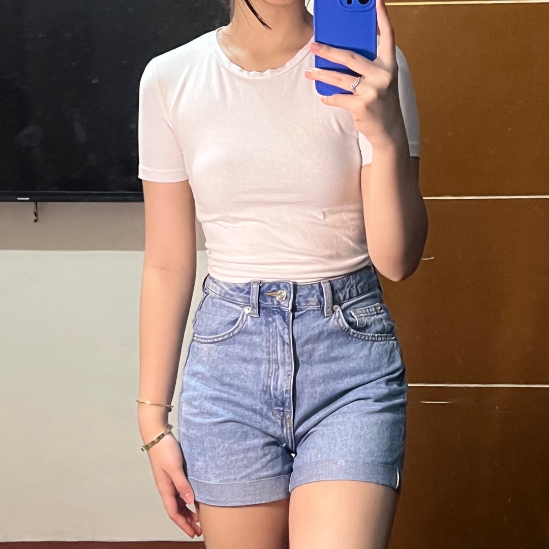 zara white fitted baby tee, Women's Fashion, Tops, Shirts on Carousell