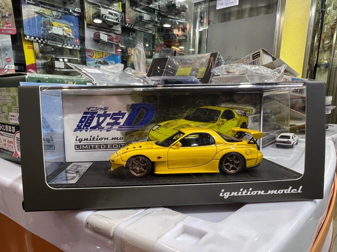 1:43 IG2869 ig INITIAL D Mazda RX-7 (FD3S) Yellow lgnition Model