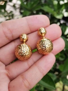 18karat gold dior type earrings