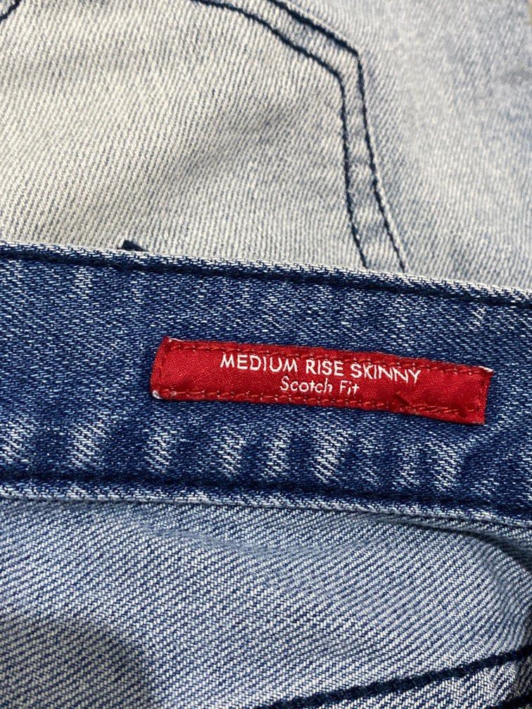 31 GUESS Skinny Jeans Women s Fashion Bottoms Jeans