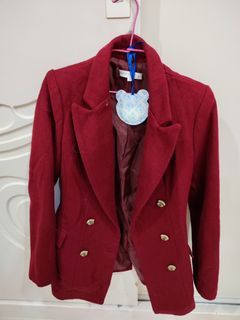 紅色毛毛西裝外套