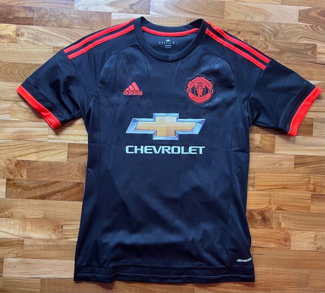 Adidas Manchester United away jersey, Men's Fashion, Activewear on