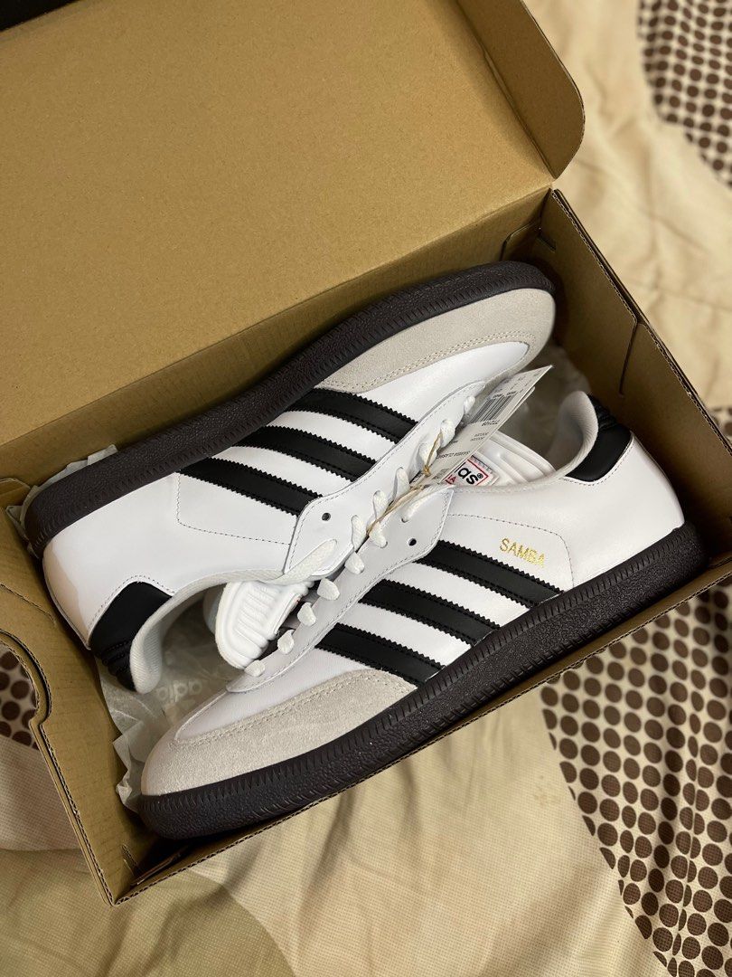 Adidas Samba Classic White, Men's Fashion, Footwear, Sneakers on Carousell