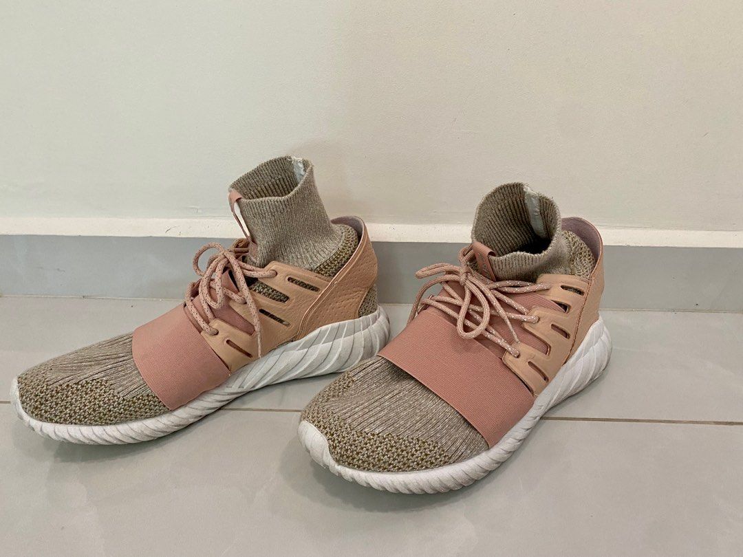 Adidas tubular rose sales pale