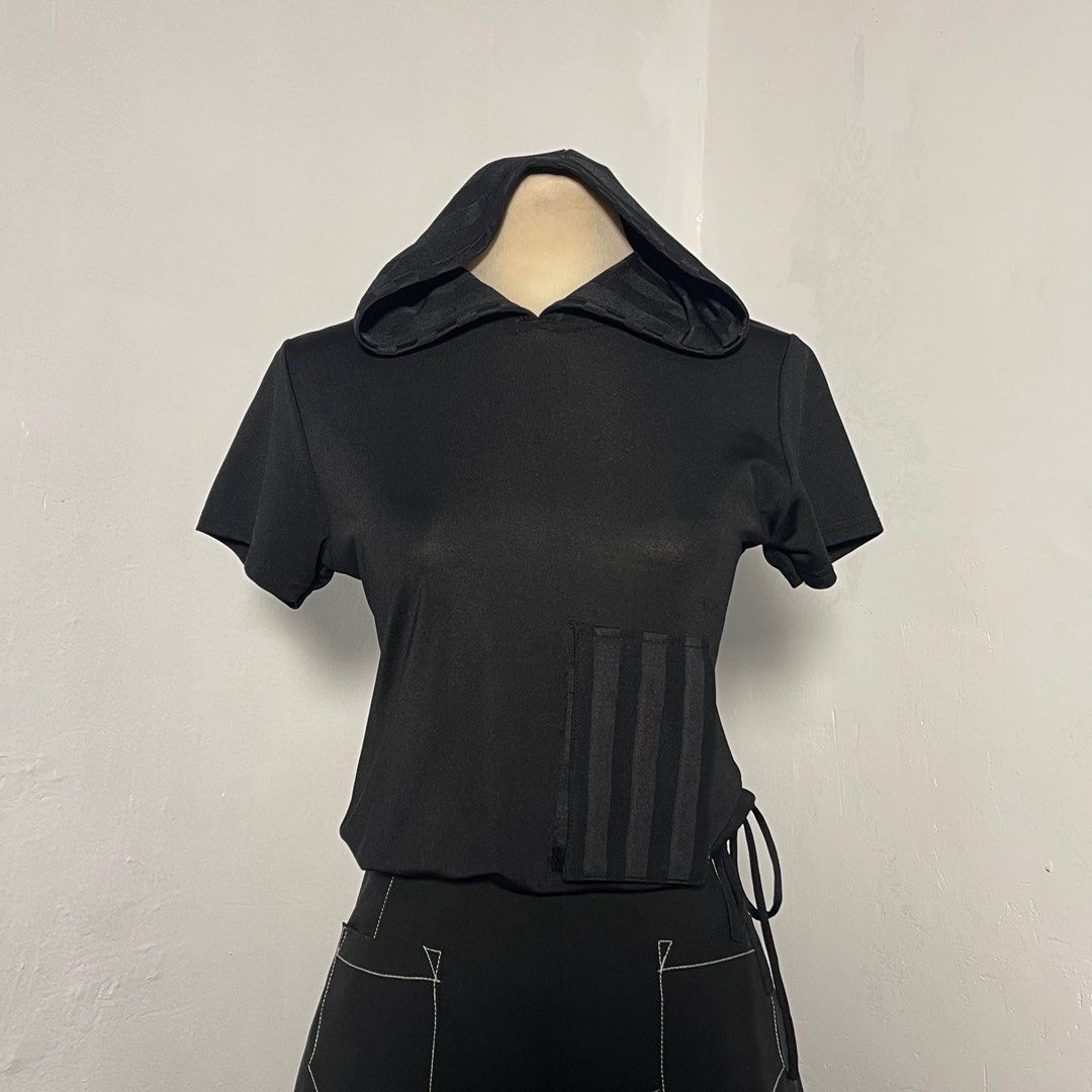 Black hooded shirt with front and back pockets, Women's Fashion, Tops