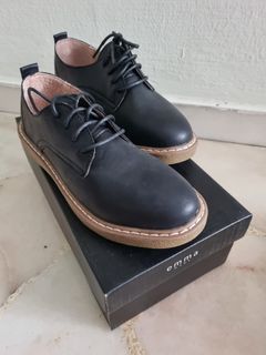 Black Low Boots Size 37