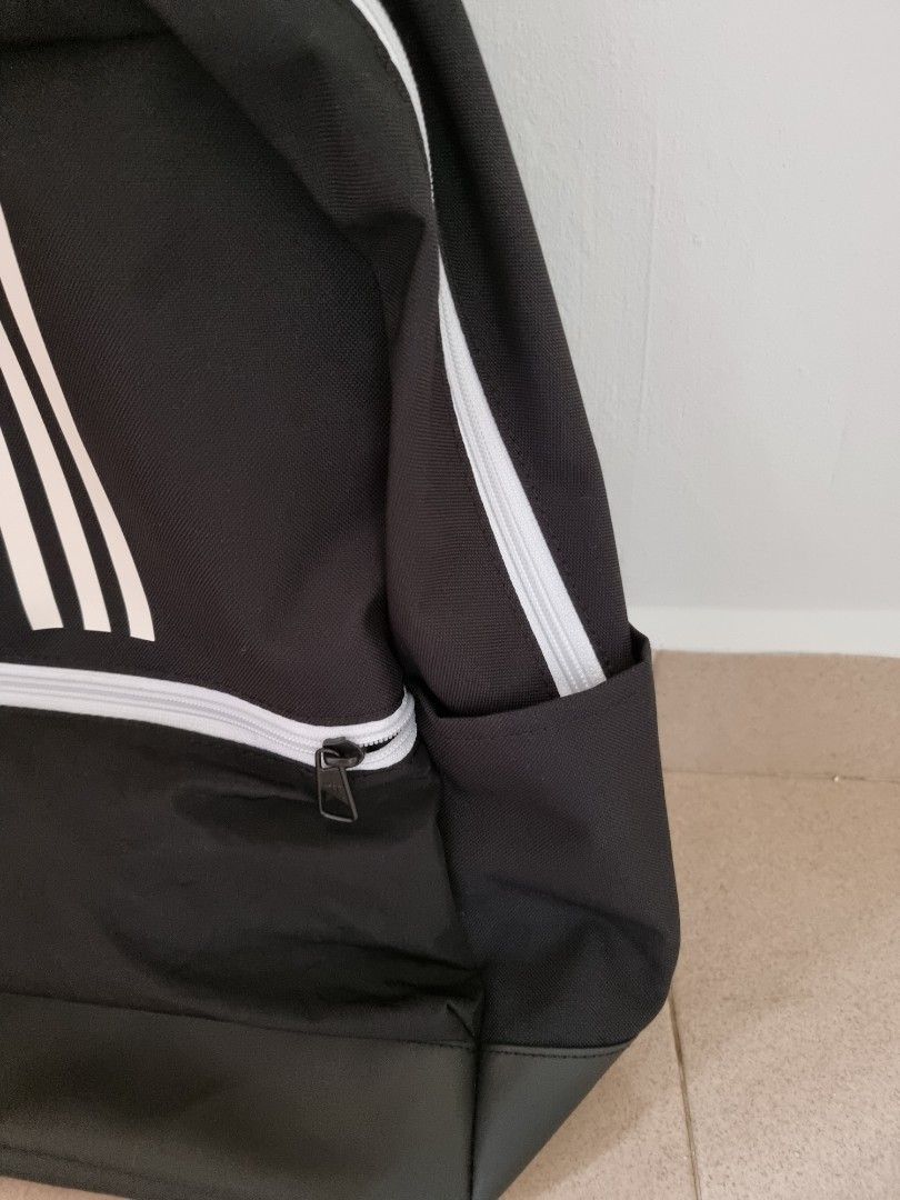Mochila discount adidas dt2626