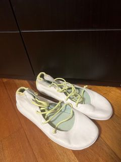 （分類：）位於 。 由 whiteteeseller 提交（商品編號 1206812270，圖片 1）。簡介： 。