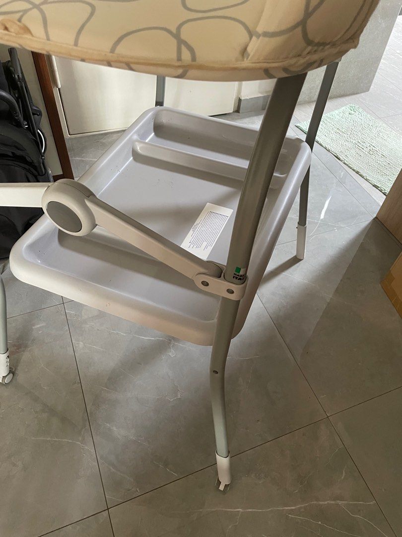 Chicco Diaper table, Babies & Kids, Bathing & Changing, Changing Mats