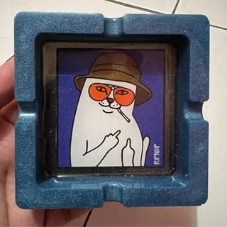 CLEARANCE ‼️ handmade resin ripndip ashtray