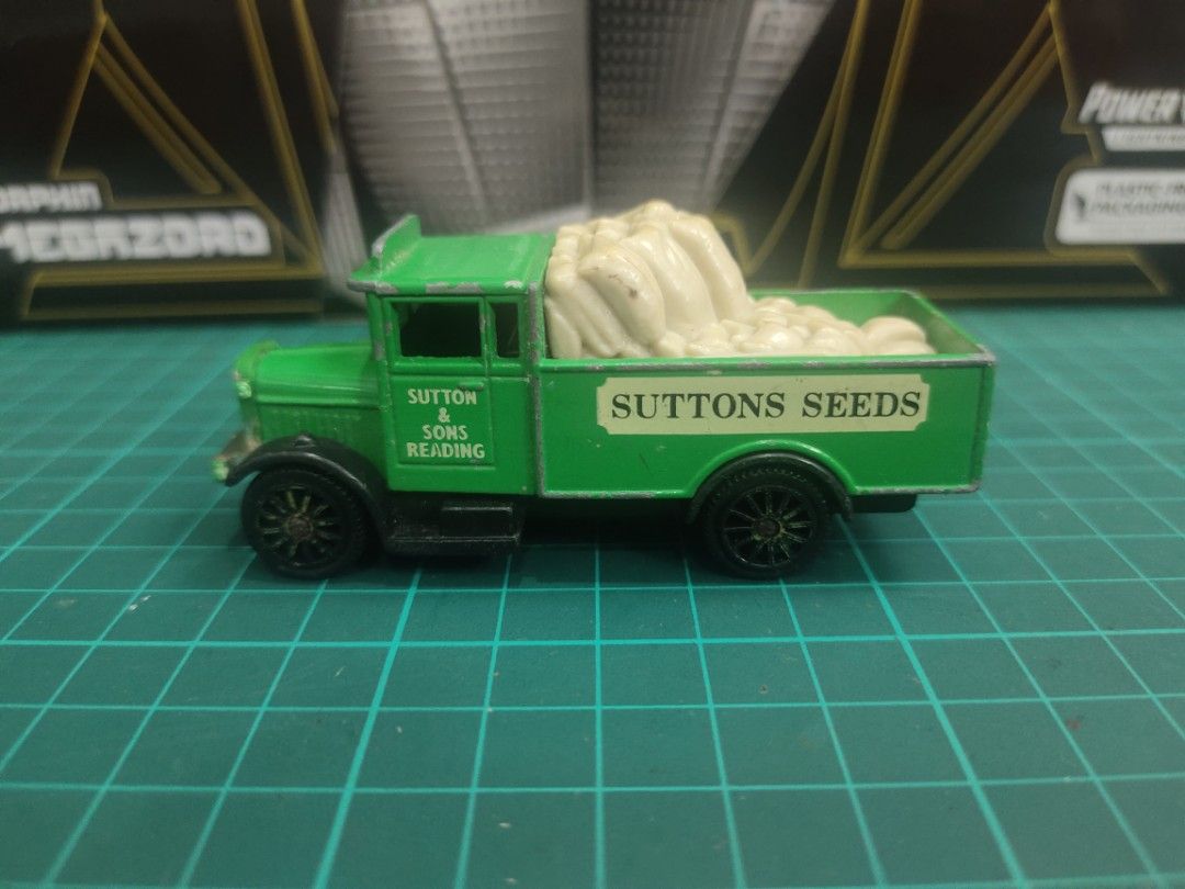 Corgi morris truck deals