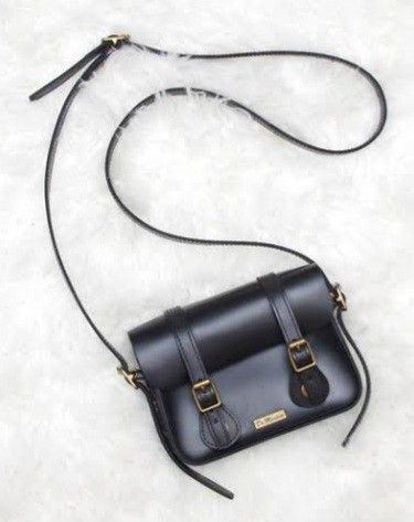 Dr martens 7 inch leather satchel zara discount