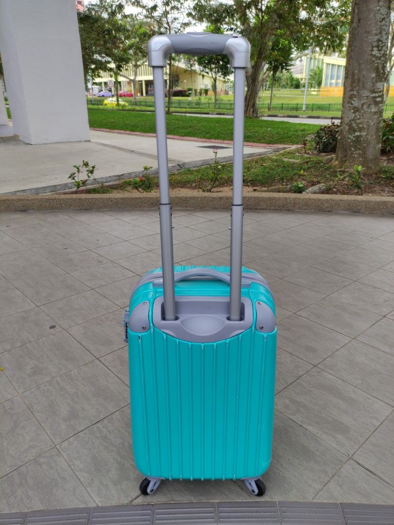 Eason 4 Spinner Wheels 20 Inches Expandable Cabin Sized Luggage