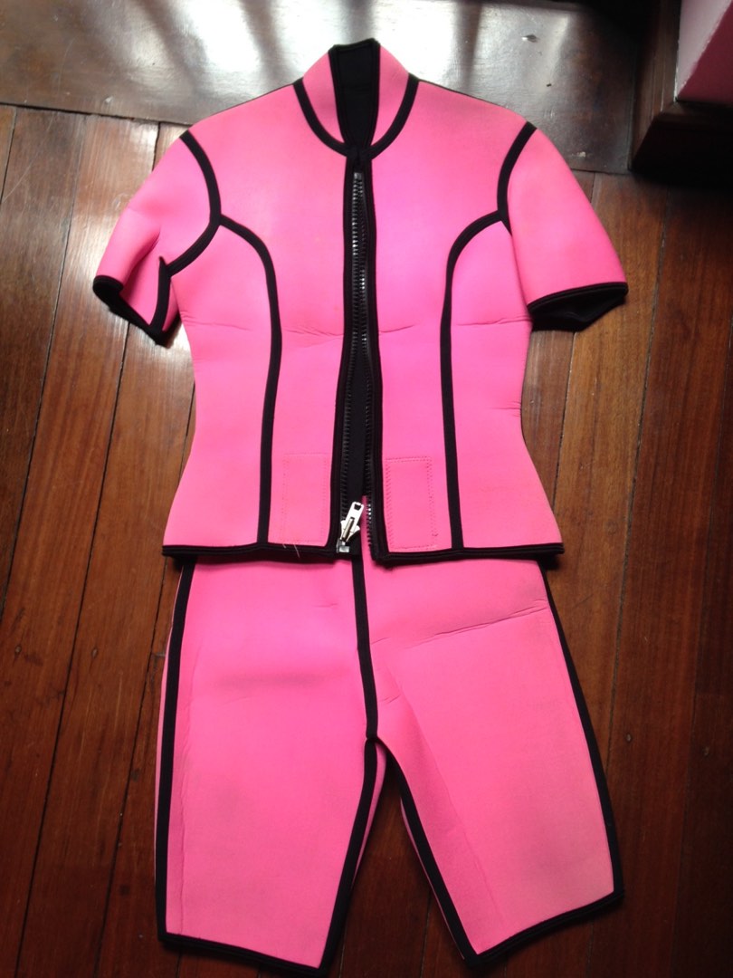 Female 2 piece dive suit, Sports Equipment, Sports & Games, Water