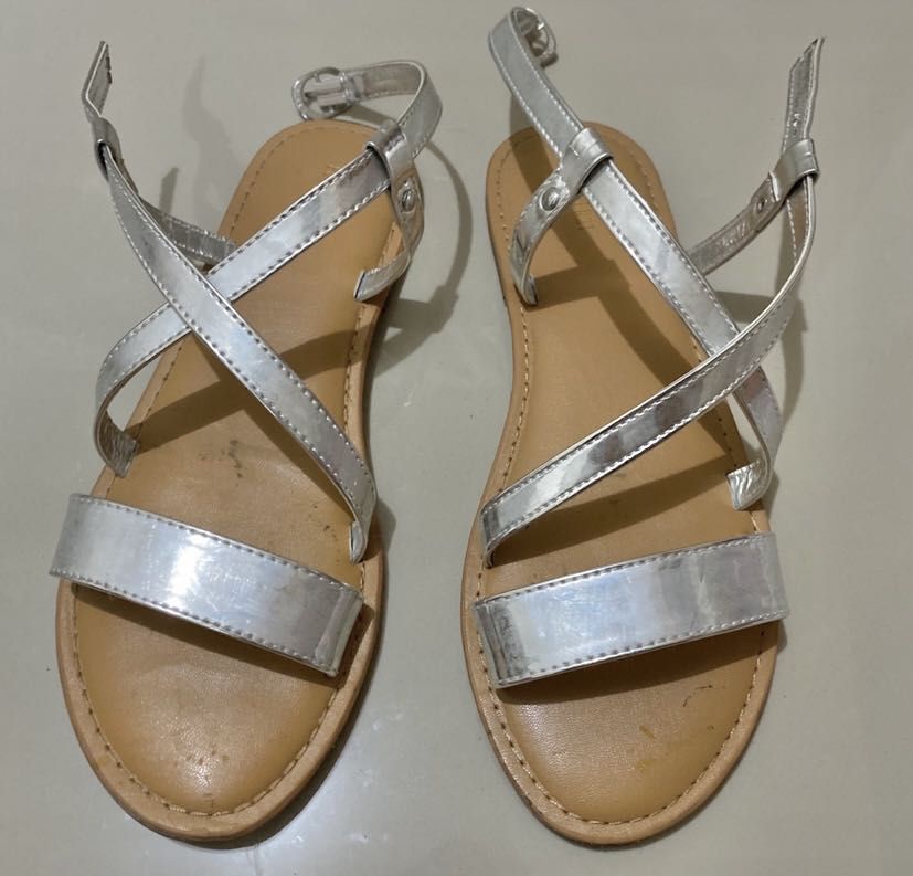 Forever 21 silver sandals hot sale