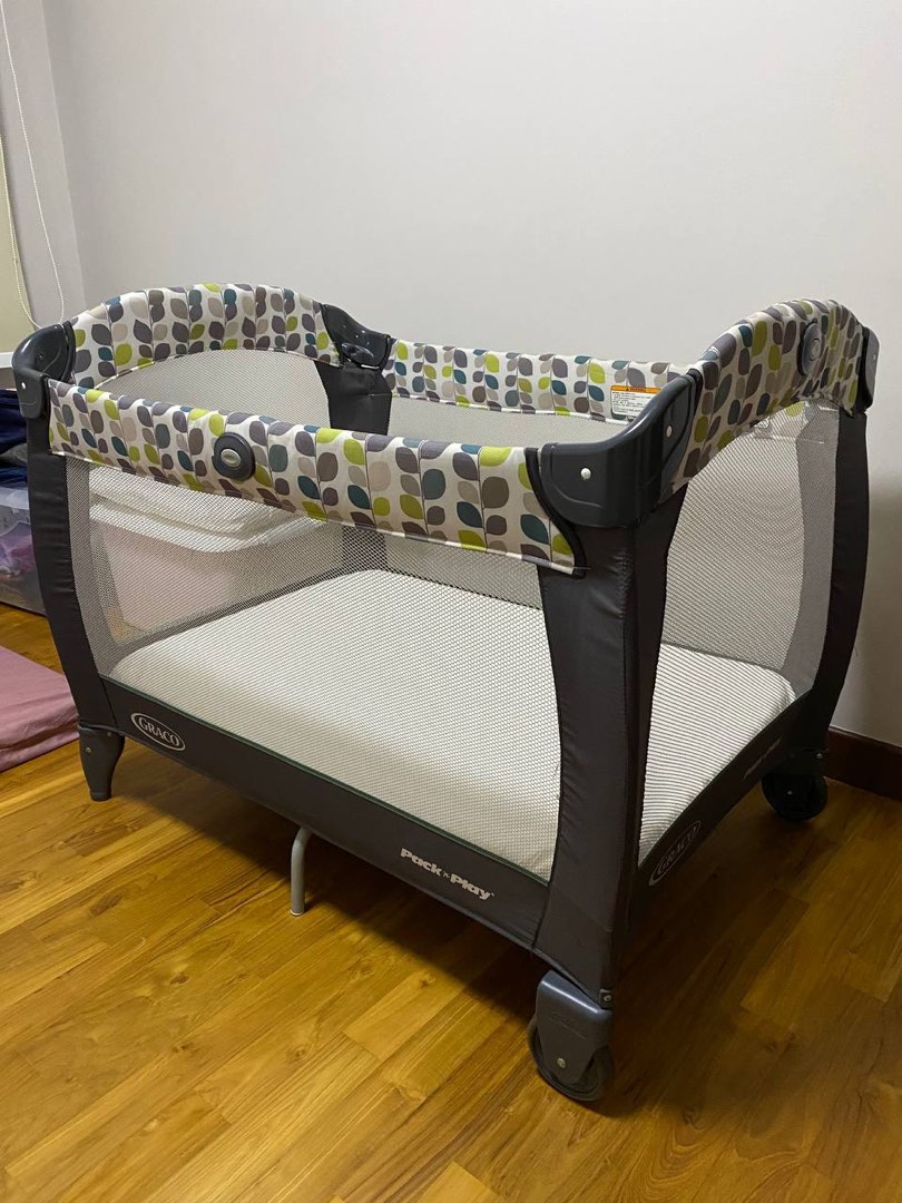 Graco pack and play cot, Babies & Kids, Baby Nursery & Kids Furniture