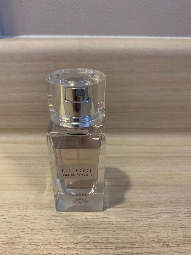Gucci perfume hot sale square bottle