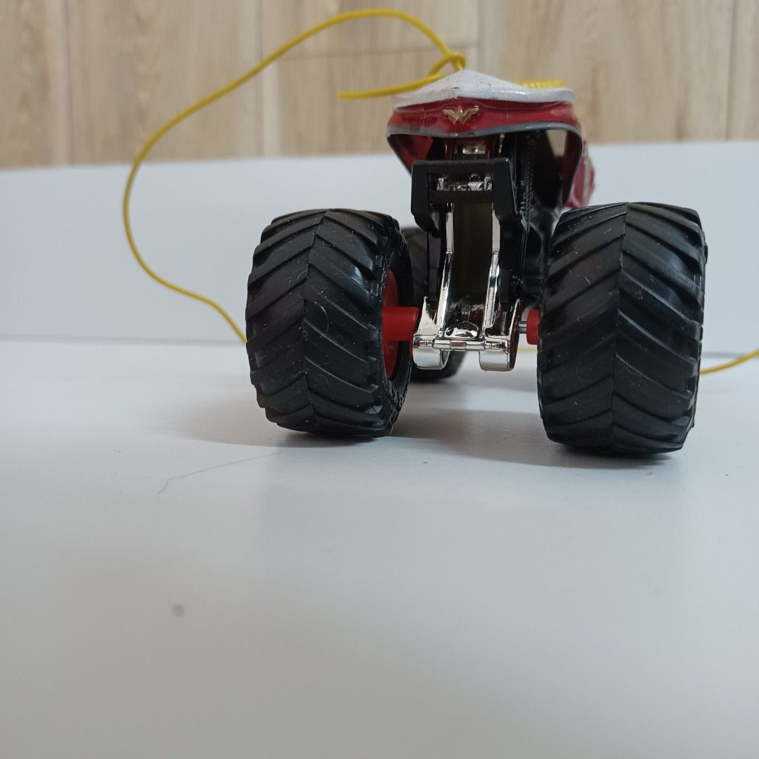 Hot wheels monster jam wonder woman clearance