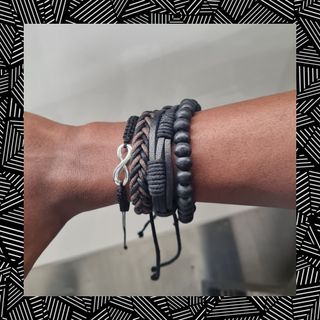 (Category: ) located in . Submitted by accessorizzsg (Listing ID 1206709154, Image 1). Description: .