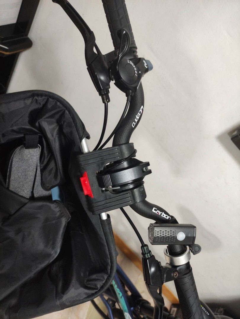 Java zelo v2 (Category: Bicycles) located in Singapore. Submitted by canyoustopit (Listing ID 1206855799, Image 3). Description: Java zelo v2, disc brake edition. 9/10 condition. Well taken care of by my wife, and regularly lubbed and washed by me. Gears have smooth transition from day 1 and wheel ball bearing are fully functional. Bike is well tuned and seasoned so don't have to worry about the breaking in to get it up to comfortable speed. A ve