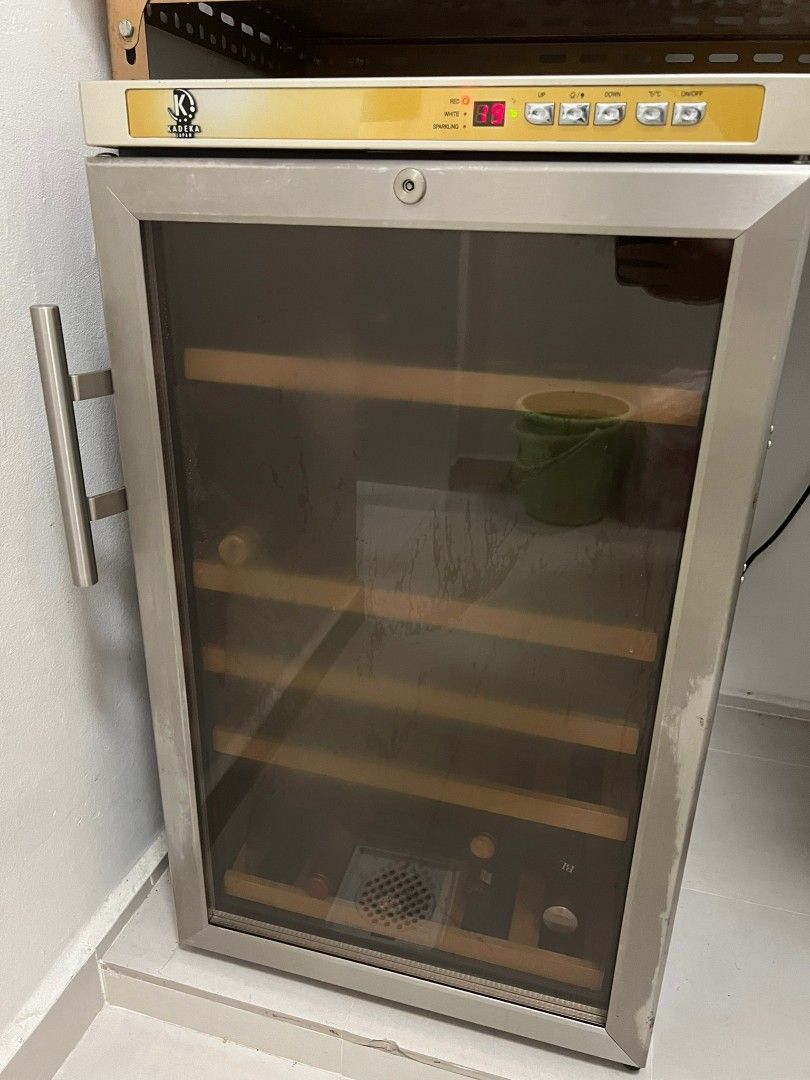 Kadeka KA39WR Wine Chiller, TV & Home Appliances, Kitchen Appliances