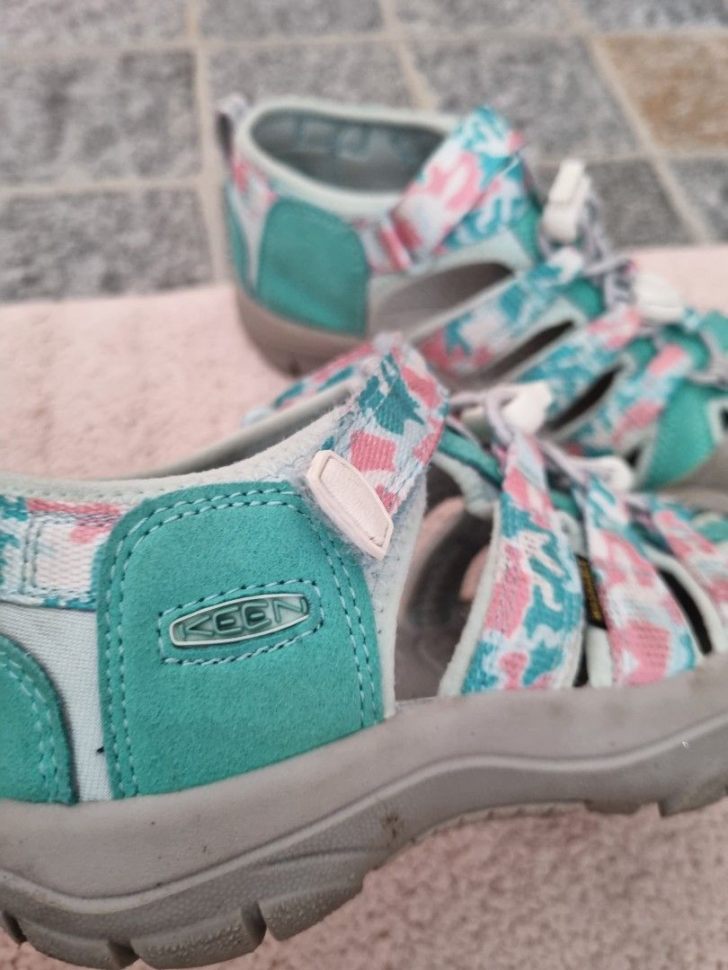 keen girls water shoes