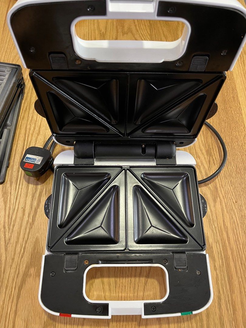 Kenwood sandwich sm650 maker (with 3 snacking plates), TV & Home
