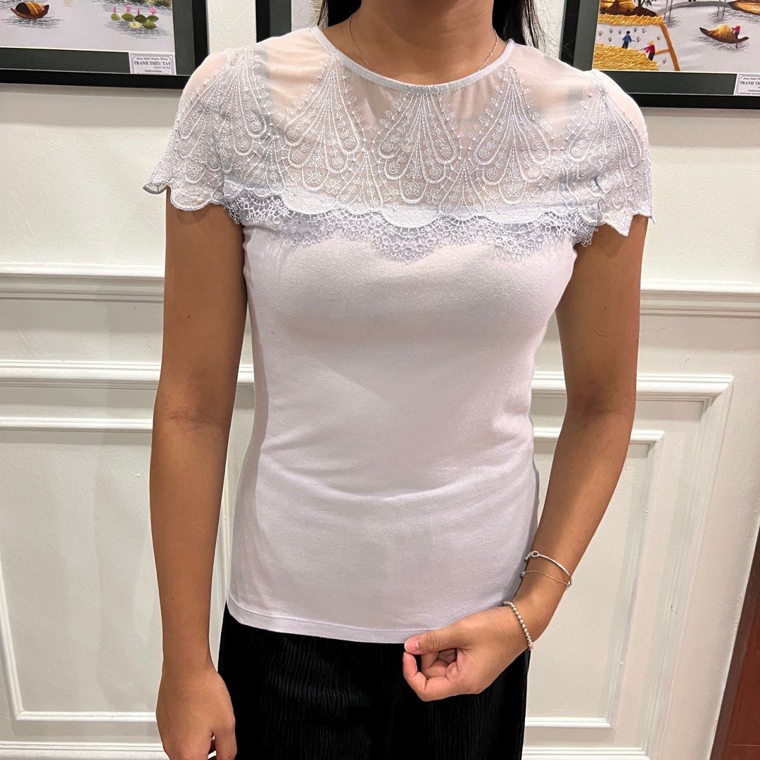 H&m blue deals lace top