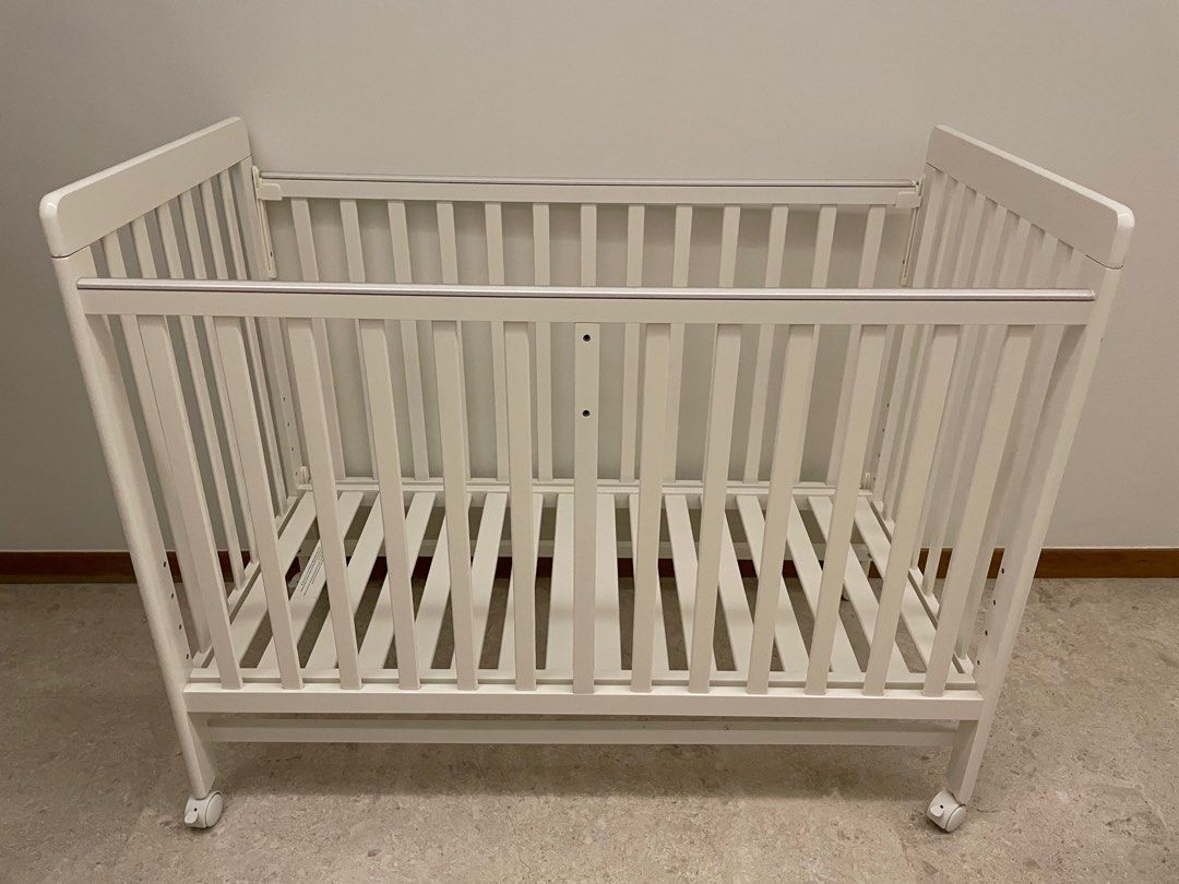 Used baby cot sale