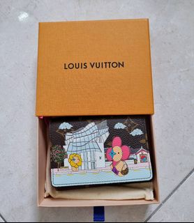 Shop Louis Vuitton Unisex Plain Leather Small Wallet Logo Folding