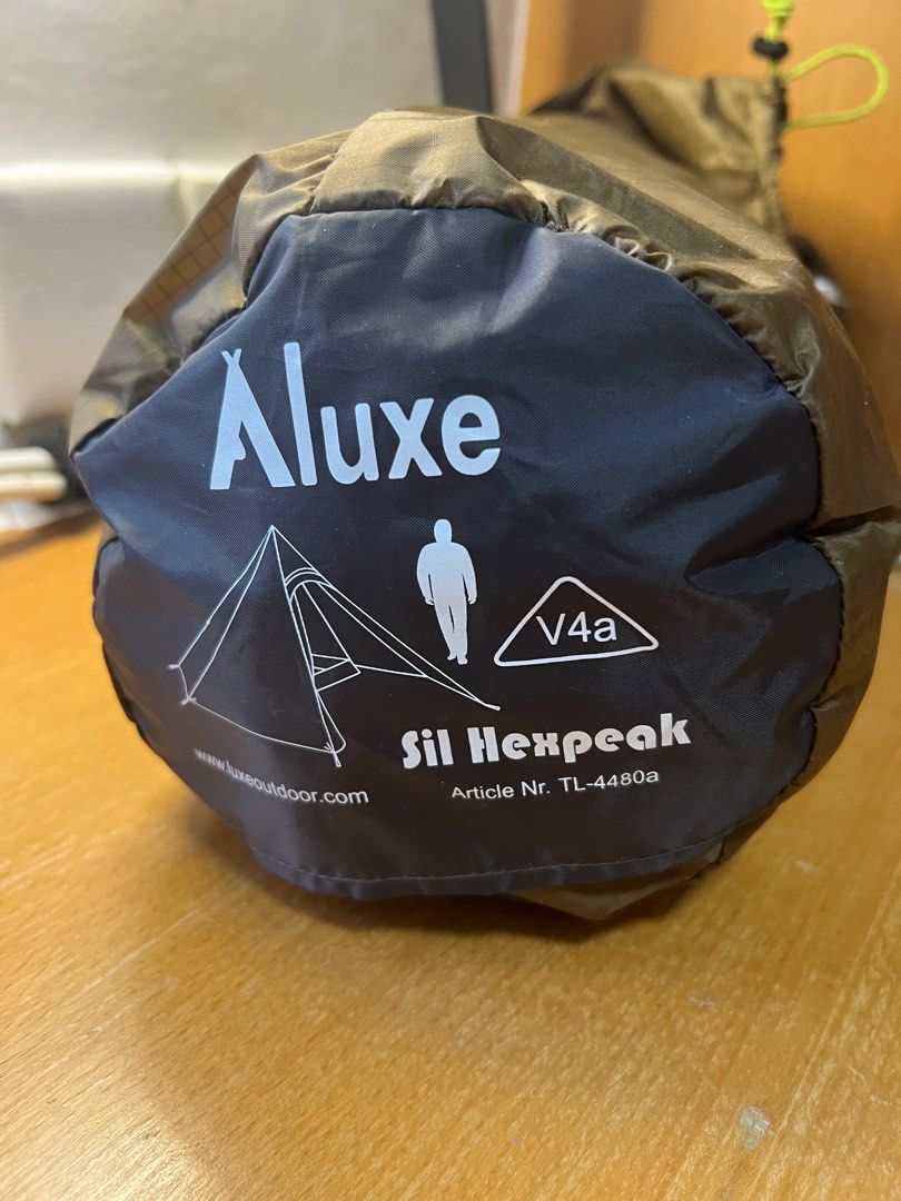 luxe outdoor sil hexpeak v4a desert color, 運動產品, 行山及露營
