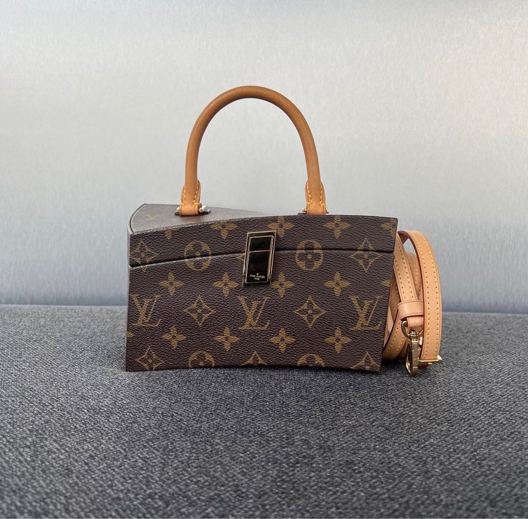 LV Frank Gehry Twisted Box Bag Monogram Full set, Luxury, Bags & Wallets on  Carousell