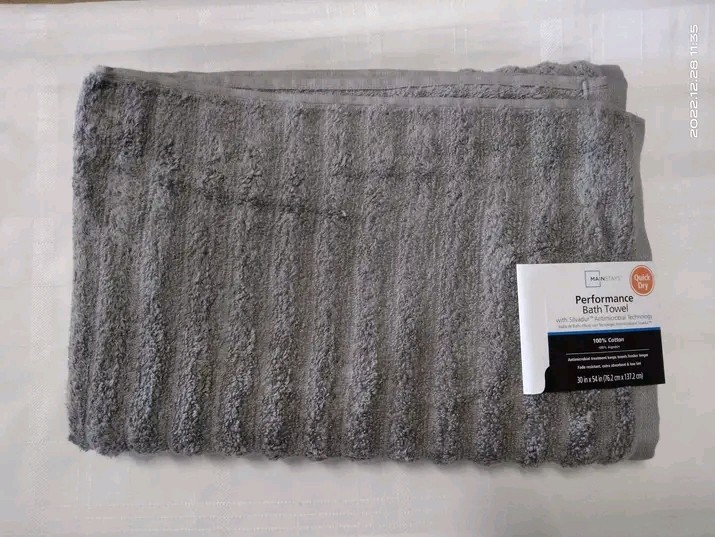 Mainstays, Furniture & Home Living, Bedding & Towels on Carousell