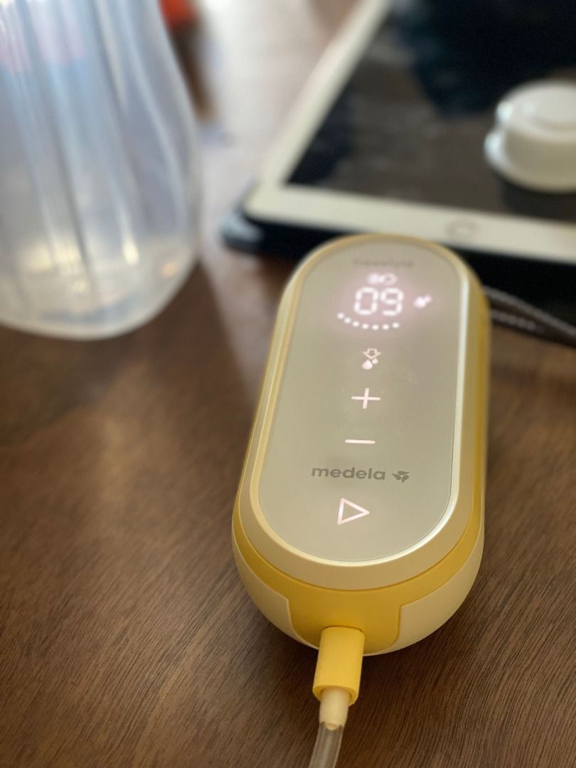 Medela Freestyle Flex Warranty till June 2024, Babies & Kids, Nursing