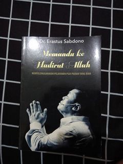 Menghadap hadirat Allah