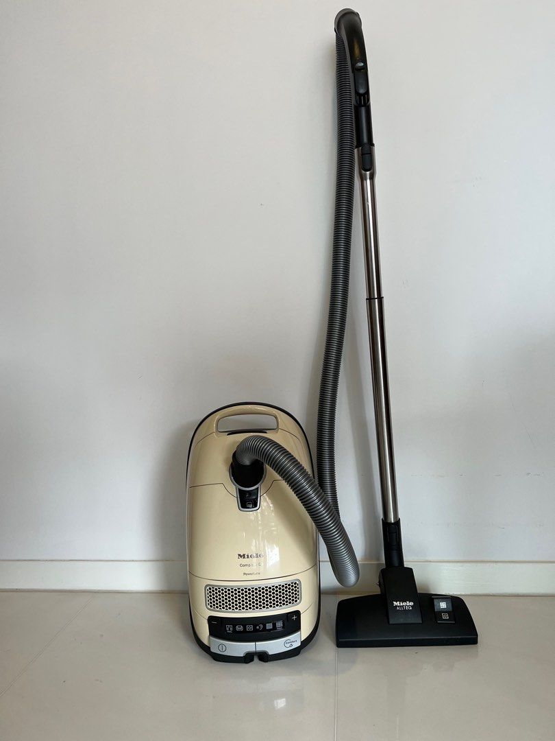 miele complete c3 Vacuum Cleaner, TV & Home Appliances, Vacuum Cleaner