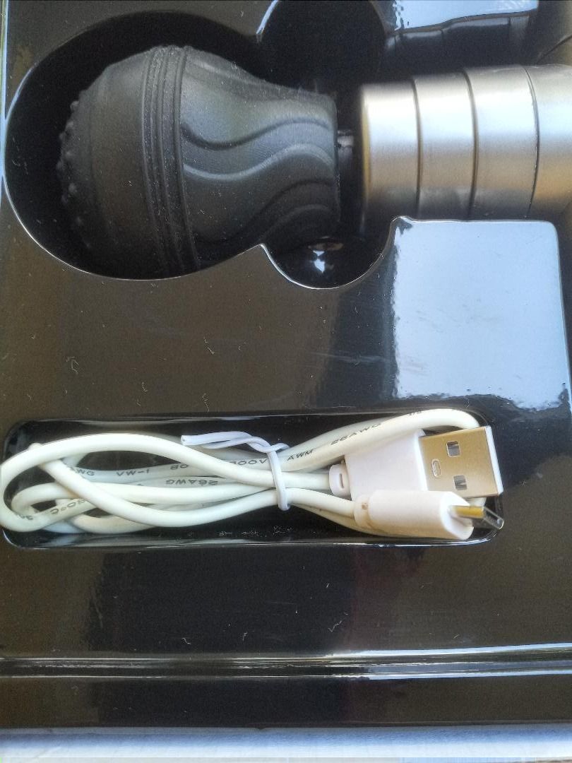 Mini Multifunctional Fascia Gun (Category: Massage Devices) located in Naga. Submitted by simple.deals. (Listing ID 1206759239, Image 3). Description: Item Box Size: W= 8 inches, L= 7 inches, H= 2.5 inches Description: The box contains the massager gun, USB cord charger and instructions manual Electric rechargeable Facial massager. Comfortable, fast and convenient. Interested? Contact me and let's talk Mode of Payment Online transaction BDO, Gcas
